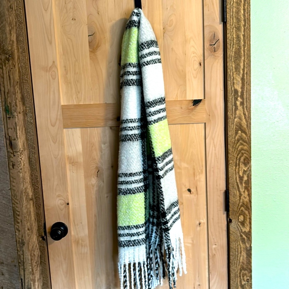Brand New Free People blanket scarf!